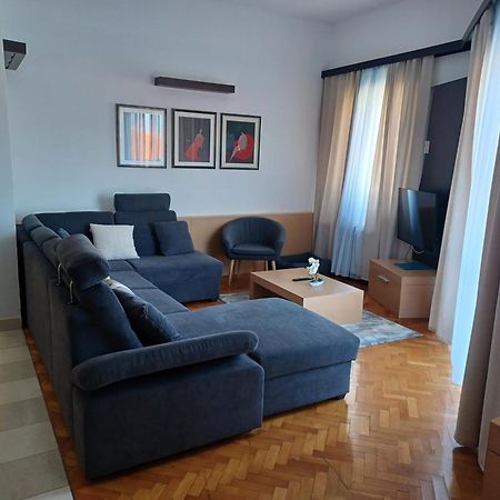 Apartment Aci Marina Крес Екстериор снимка