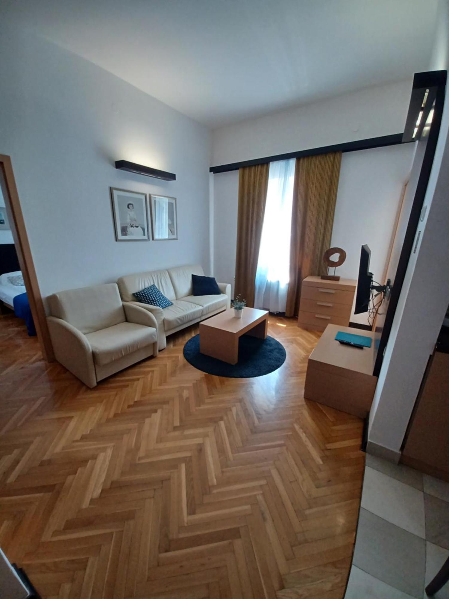 Apartment Aci Marina Крес Екстериор снимка