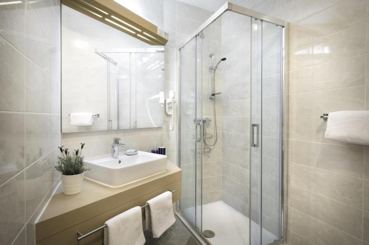 Apartment Aci Marina Крес Екстериор снимка