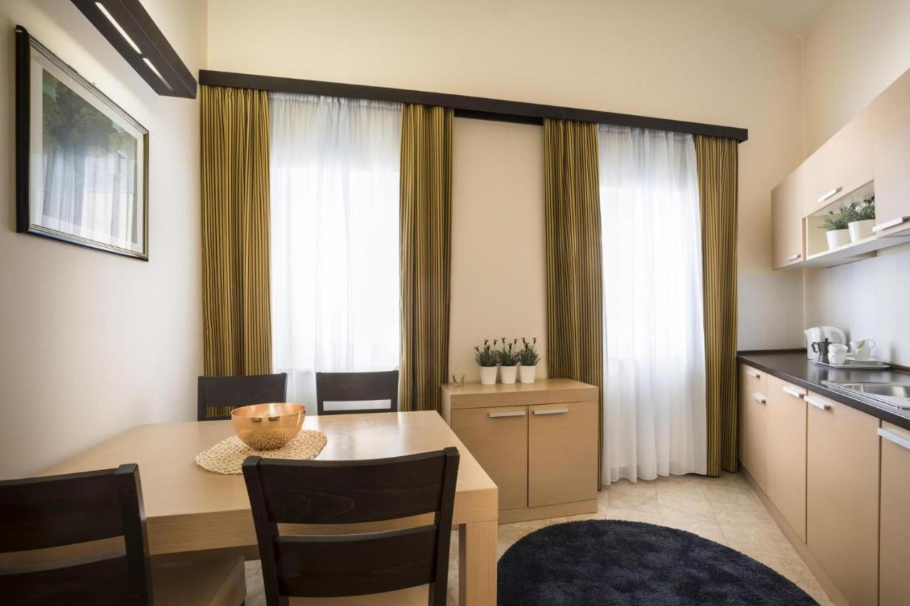 Apartment Aci Marina Крес Екстериор снимка