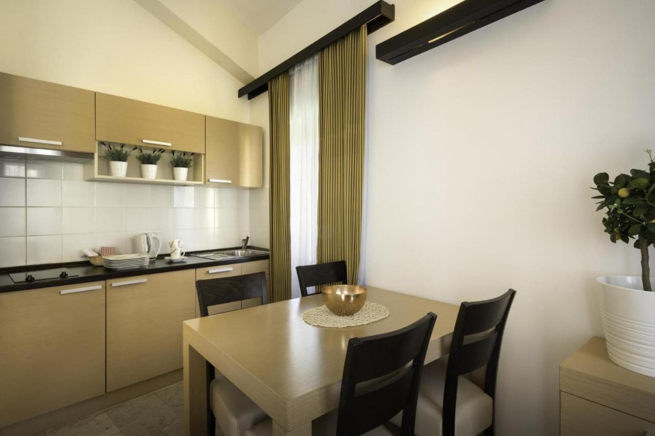 Apartment Aci Marina Крес Екстериор снимка