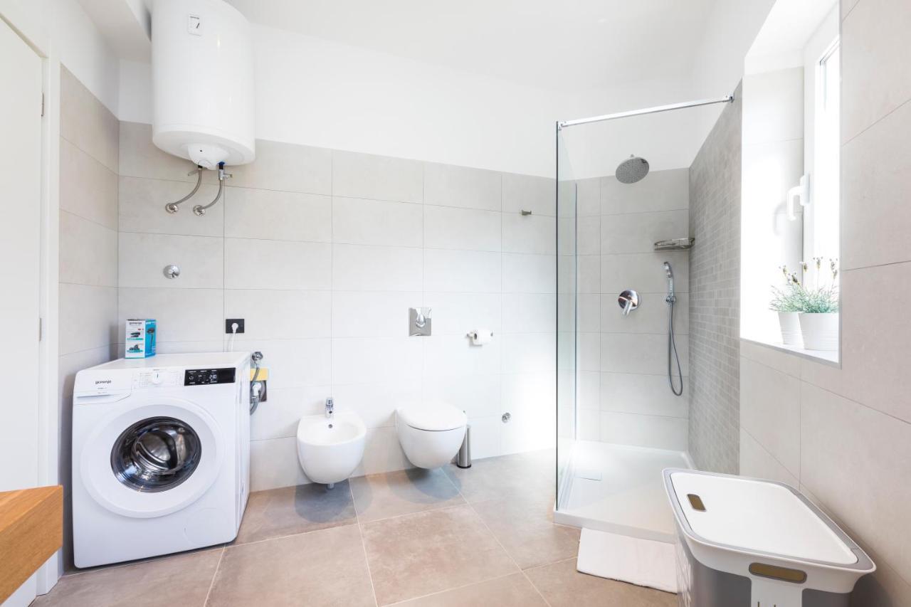 Apartment Aci Marina Крес Екстериор снимка
