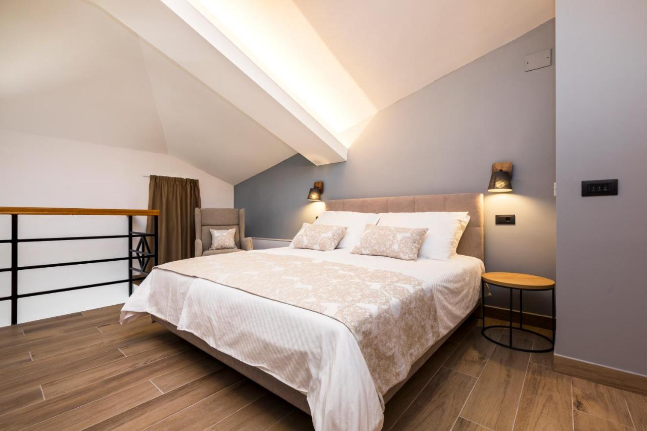 Apartment Aci Marina Крес Екстериор снимка